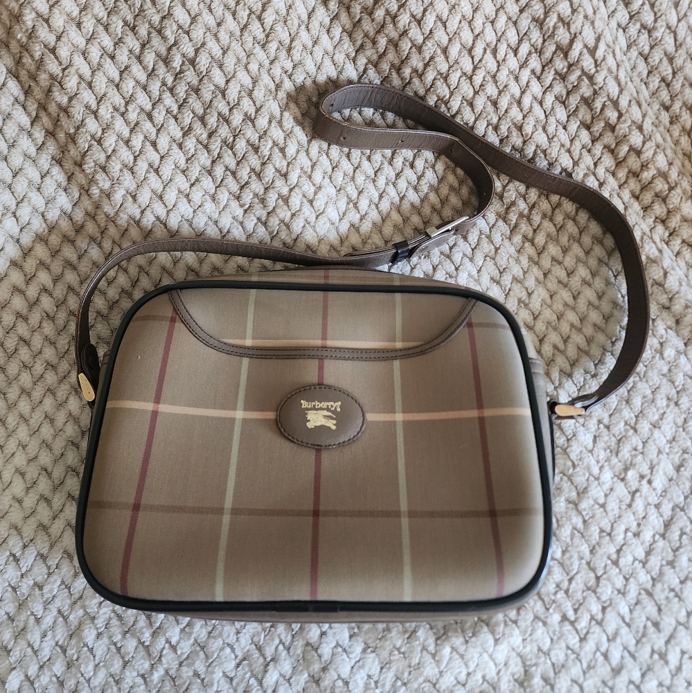 Burberrys Vintage Plaid Crossbody Bag